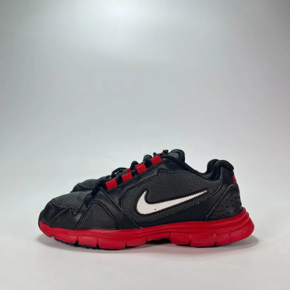 Nike Black Red Swoosh Lace Up Athletic Shoes Casual Sneakers Youth Size 1.5Y